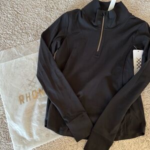 RHONE XS half zip pullover in black